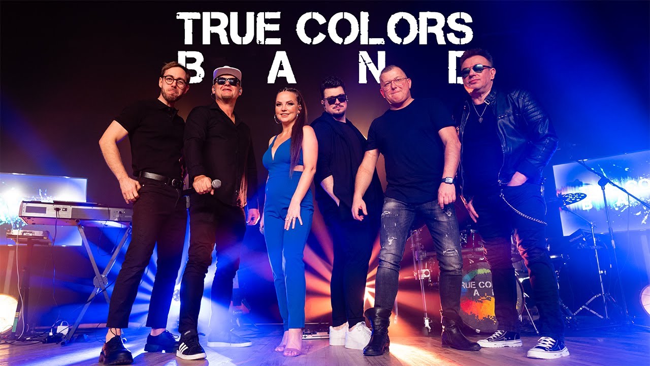 Kadr z showreelu True Colors Band